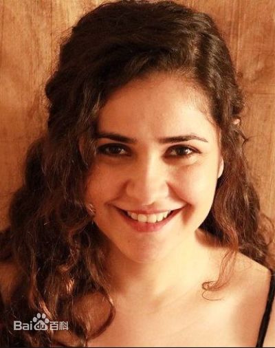 神秘巨星里的妈妈扮演者梅·维贾什么人种？