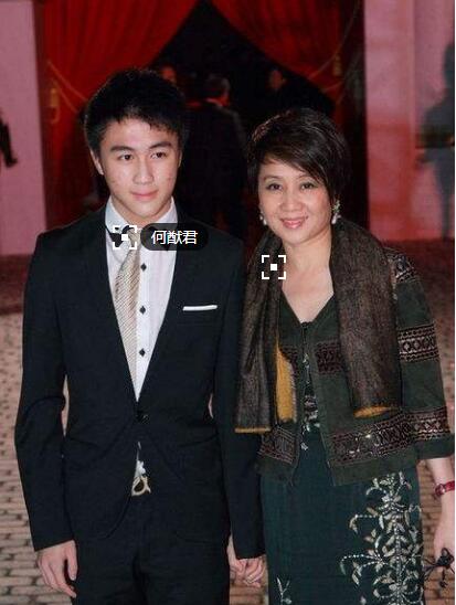 赌王的四个太太都合法吗？赌王的四个太太谁