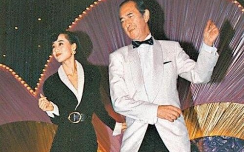 赌王的四个太太都合法吗？赌王的四个太太谁