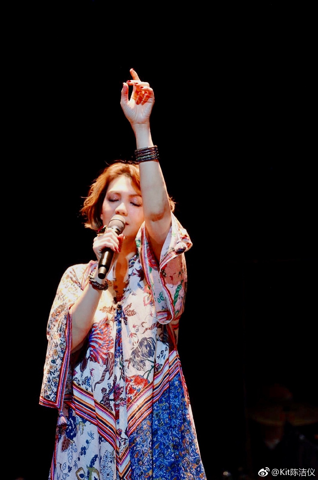 陈洁仪为什么是新加波殿堂级、国宝级的歌手