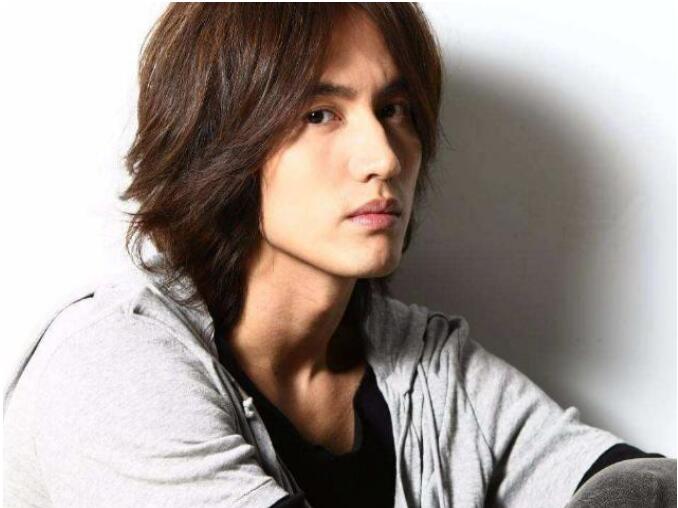 言承旭现在做什么工作(言承旭现在怎么样了)