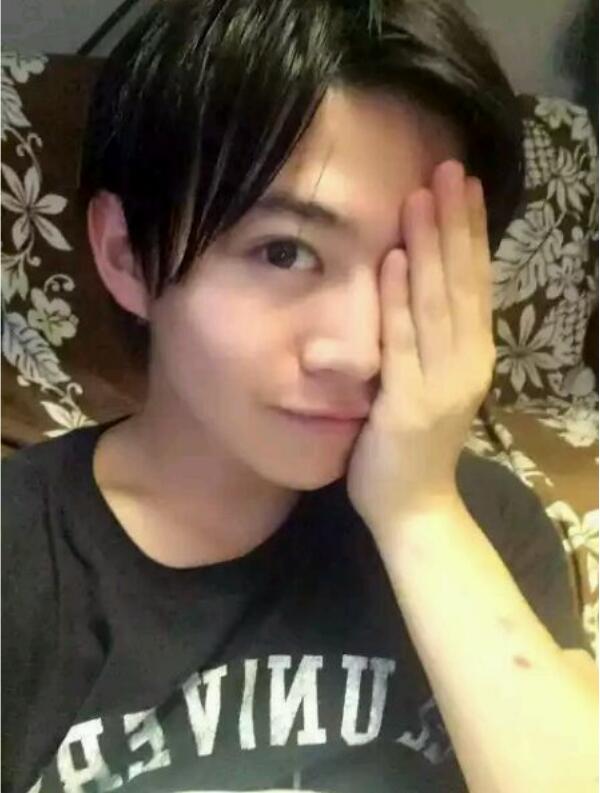 西井幸人最帅的照片来了(西井幸人小时候)