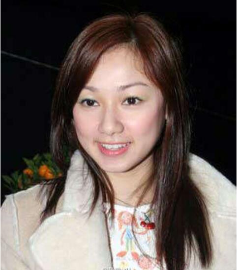 洪煦榆出生那一年多大了(洪煦榆的生活照)