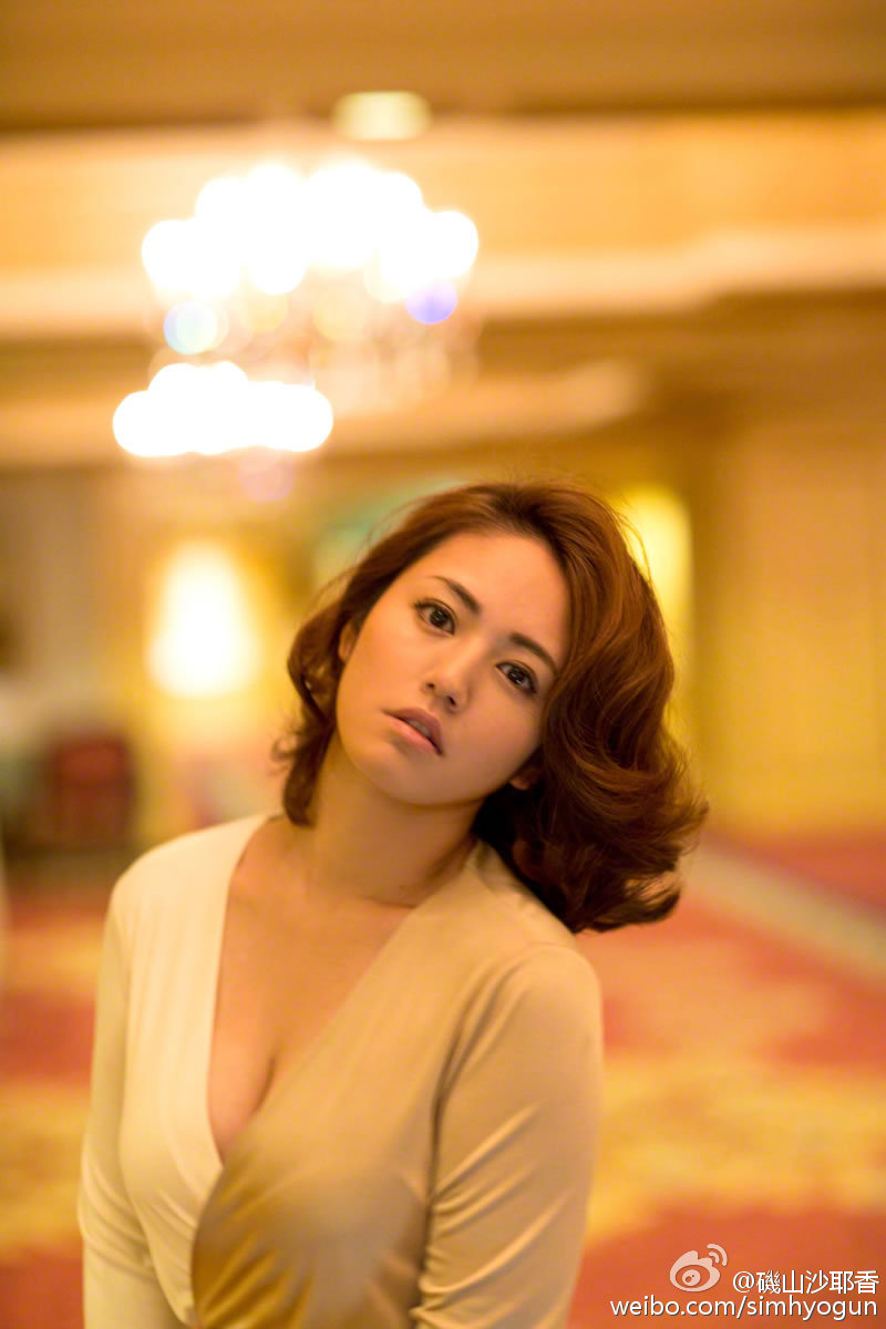 矶山沙耶香胸是多大罩杯的