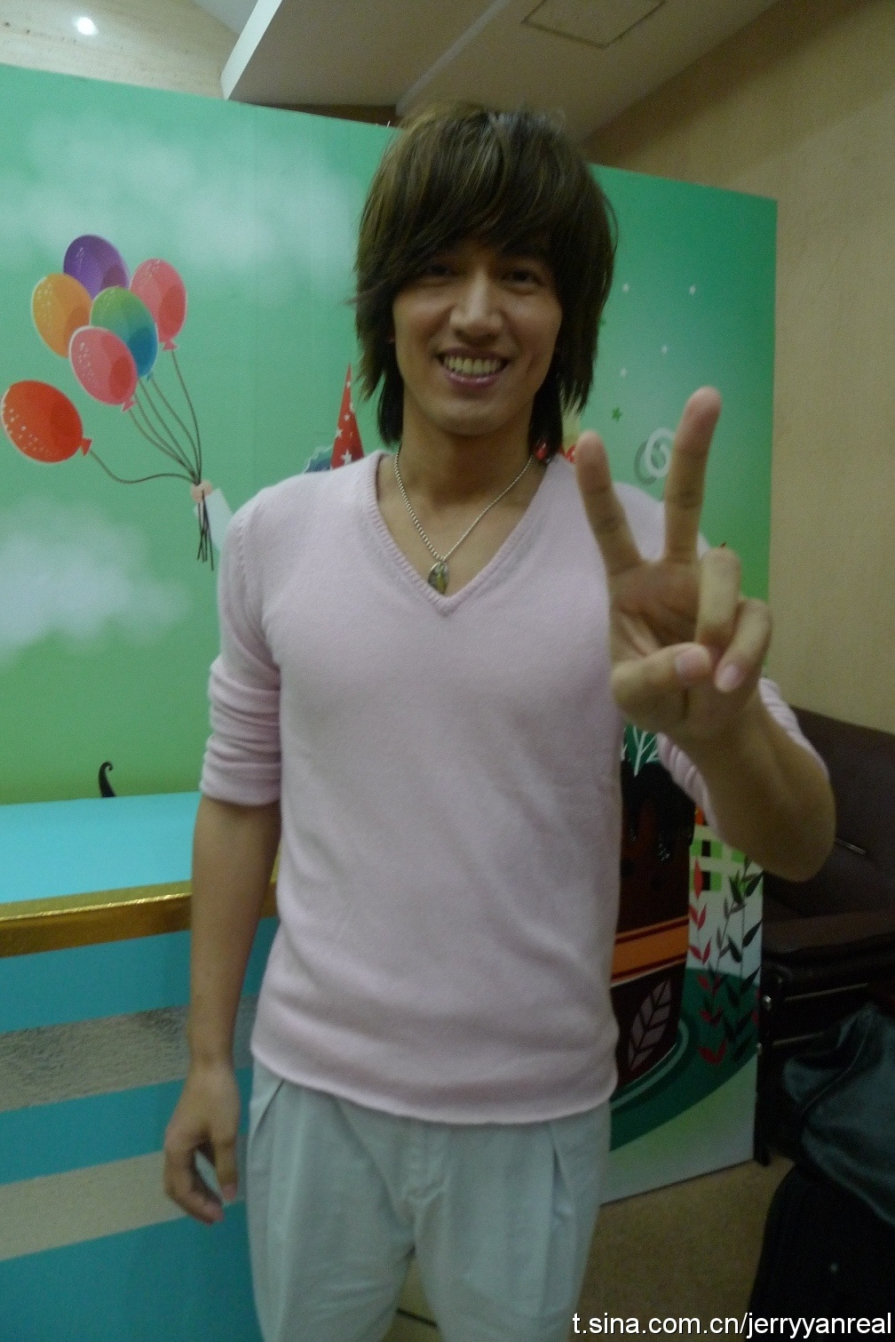 言承旭现在做什么工作(言承旭现在怎么样了)