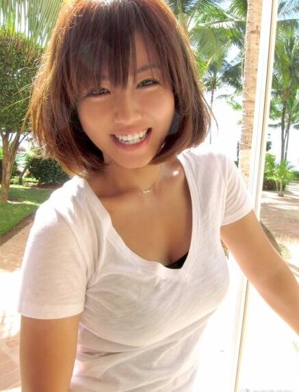 矶山沙耶香胸是多大罩杯的