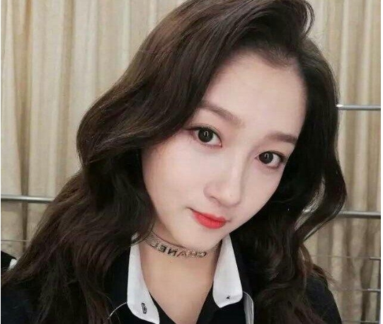 关晓彤是满族谁的后裔(关晓彤是满族哪个姓氏) 关晓彤是满族谁的后裔(关晓彤是满族哪个姓氏)