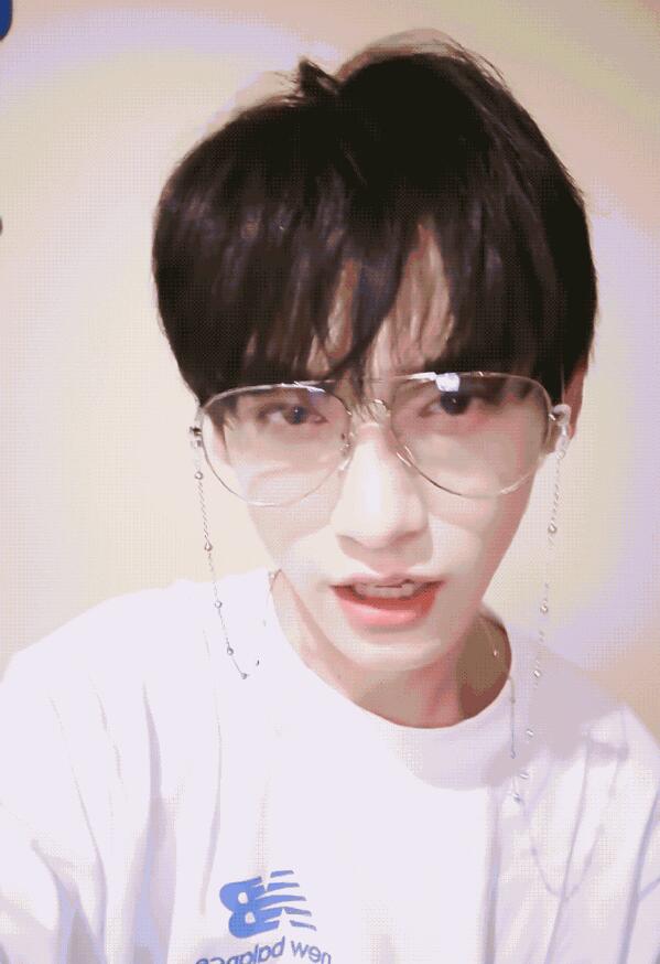 乐华胡文煊是怎么被选上的(胡文煊还是乐华的吗)