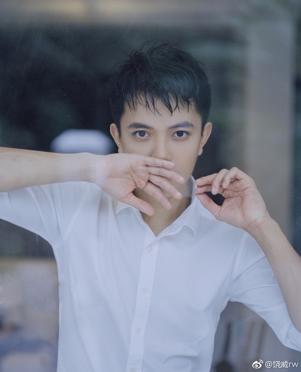 饶威现状如何是开健身房去了吗