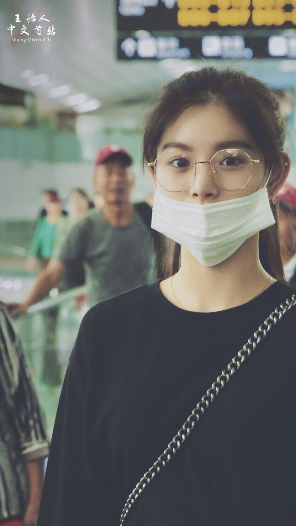 王怡人为什么叫一愣