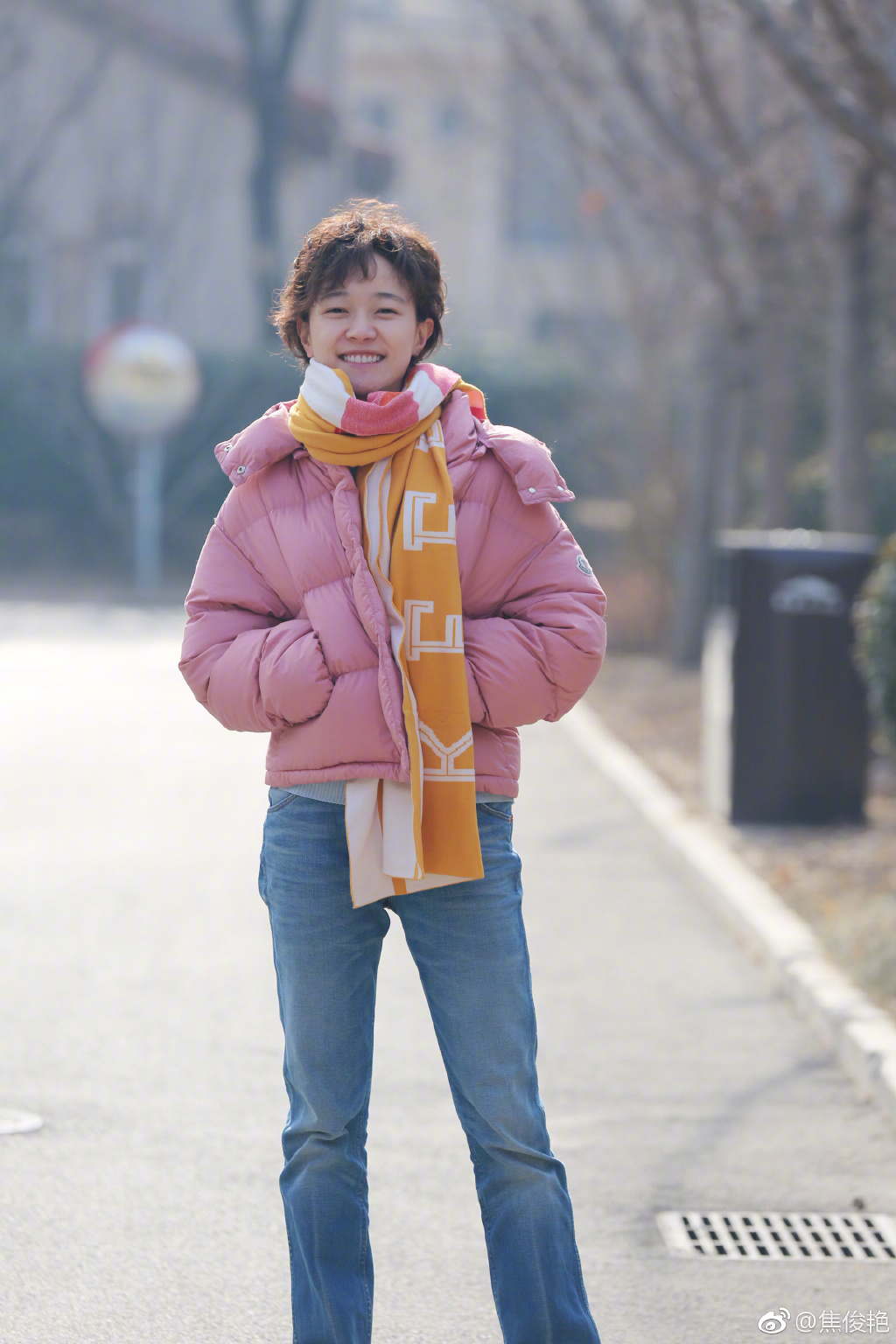 焦俊艳为什么短发不喜欢化妆(焦俊艳长发好看还是短发)