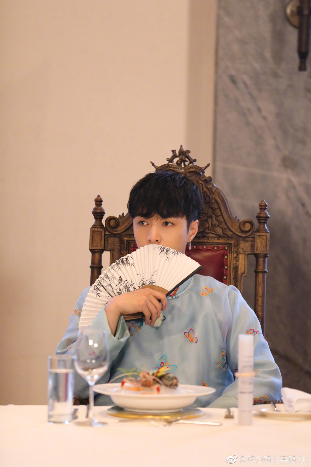 张艺兴三宝是什么意思