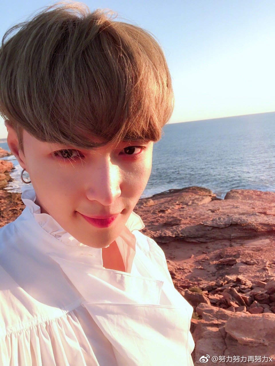 微博里说张艺兴LJJ是什么意思