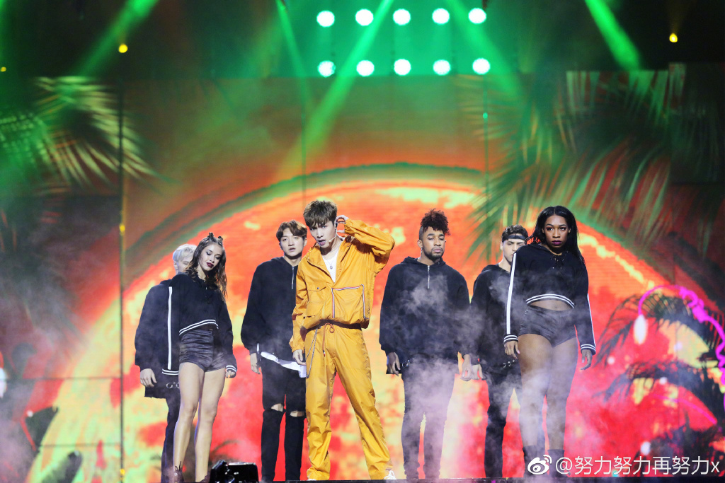 张艺兴三宝是什么意思