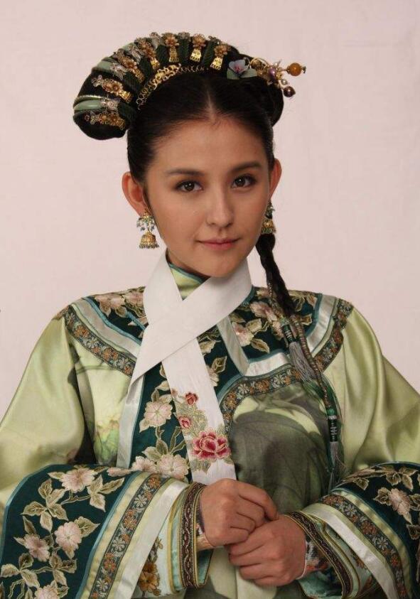 热依扎事件是怎么回事(热依扎不过春节事件)