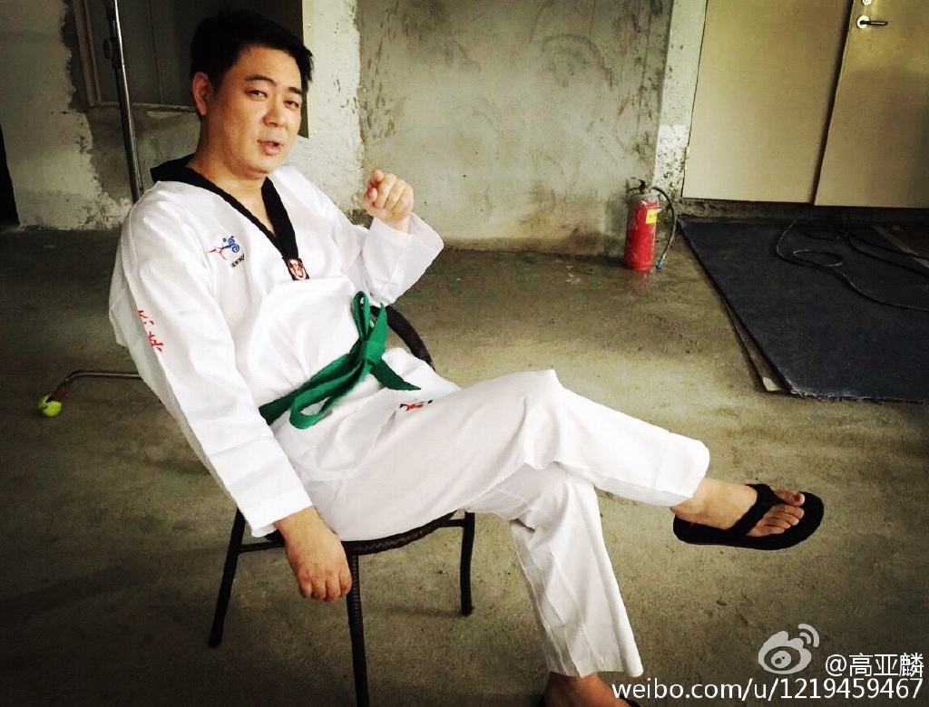 高亚麟年轻时照片(高亚麟长得像)