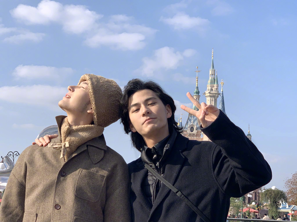 段小薇的前男友是星野？别闹星野虽然是男的(段星野 白初薇)