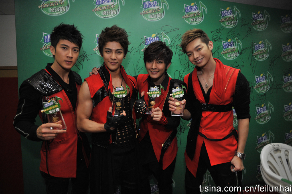 辰亦儒炎亚纶什么梗(炎亚纶辰亦儒吐槽大会)