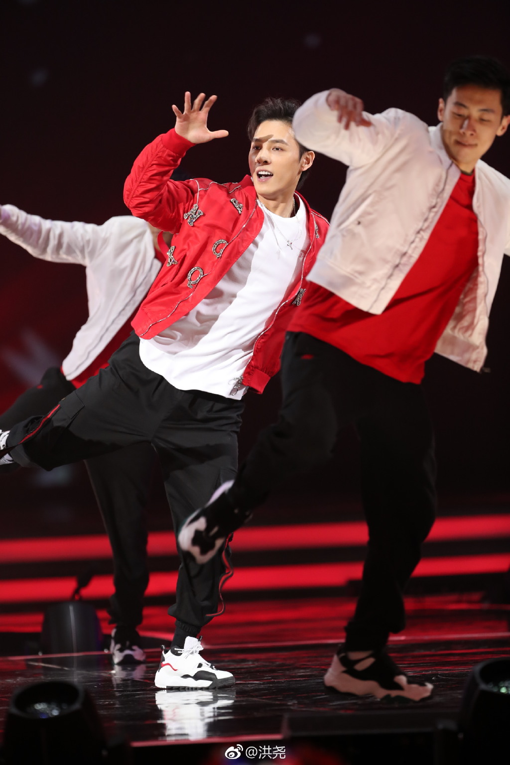 洪尧为什么会当上演员(洪尧演技如何) 洪尧为什么会当上演员(洪尧演技如何)