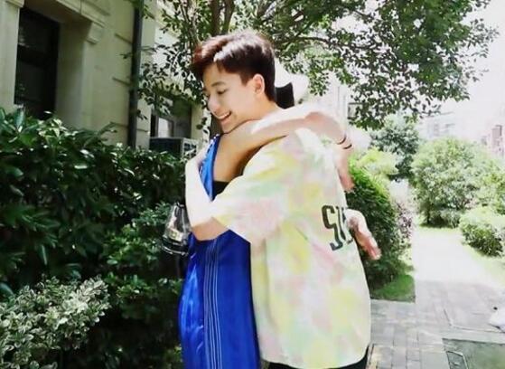 周洁琼胡先煦怎么认识的？快乐大本营周洁琼