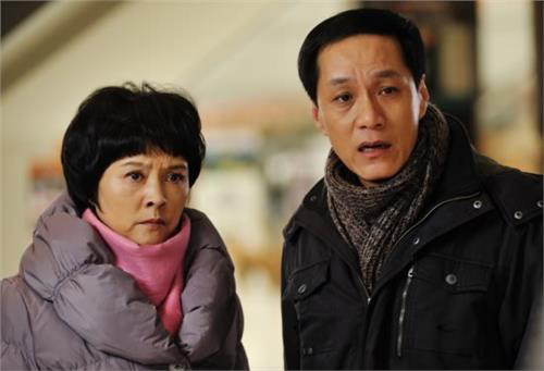 冯远征是不是真的变态?冯远征和老婆没孩子(冯远征现在老婆) 冯远征是不是真的变态?冯远征和老婆没孩子(冯远征现在老婆)