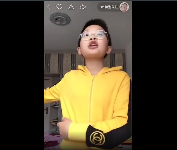 钟美美多大了是哪里人(钟美美是女孩吗)