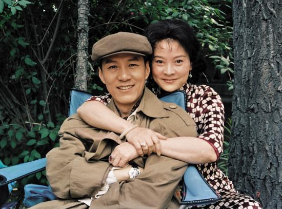 冯远征是不是真的变态?冯远征和老婆没孩子(冯远征现在老婆) 冯远征是不是真的变态?冯远征和老婆没孩子(冯远征现在老婆)