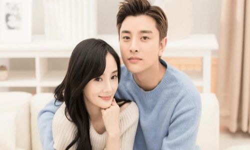 贾乃亮李小璐同晒照(贾乃亮李小璐甜馨合照) 贾乃亮李小璐同晒照(贾乃亮李小璐甜馨合照)