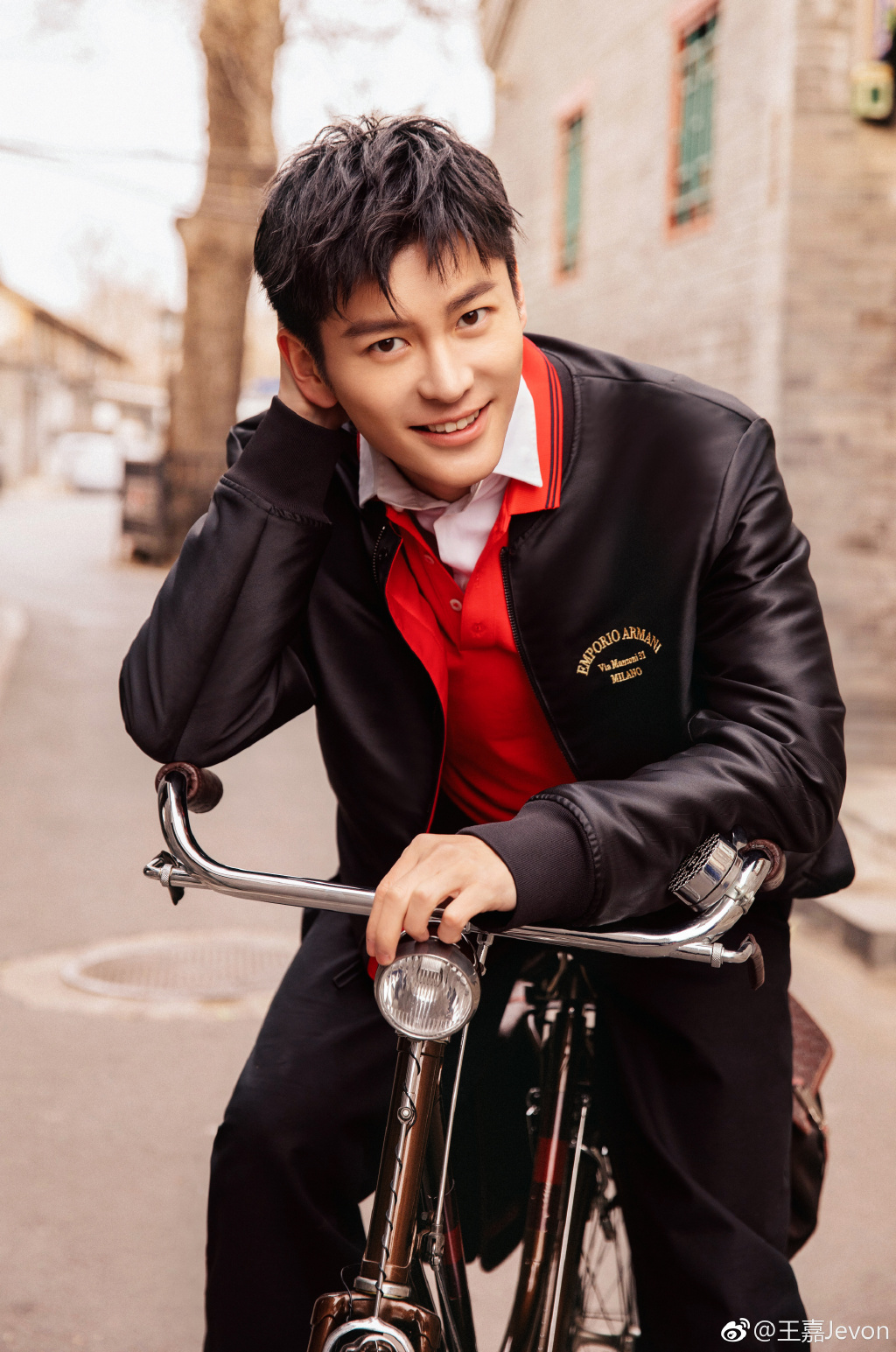 王嘉怎么和李晨这么像(李晨王嘉尔)