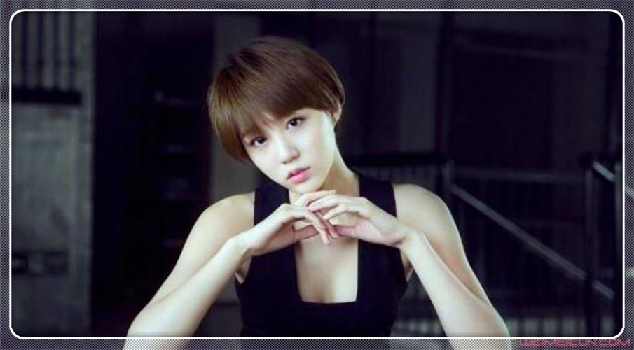 李欣燃和姜妍好像对比图