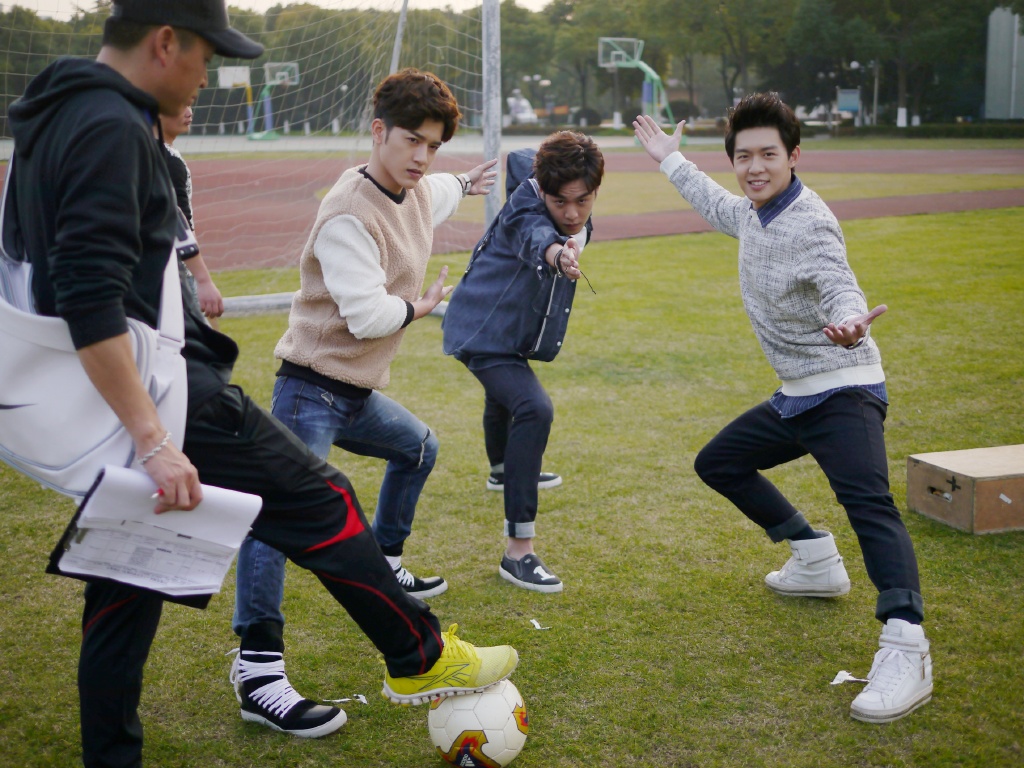 李宗霖关晓彤什么关系(关晓彤和李宗霖) 李宗霖关晓彤什么关系(关晓彤和李宗霖)