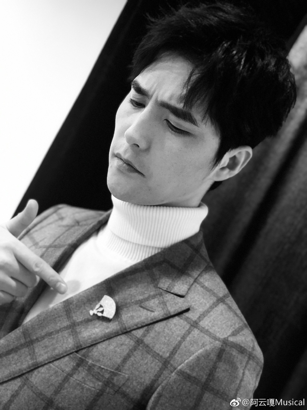 阿云嘎金雅梦是同学吗？阿云嘎真实年龄事件