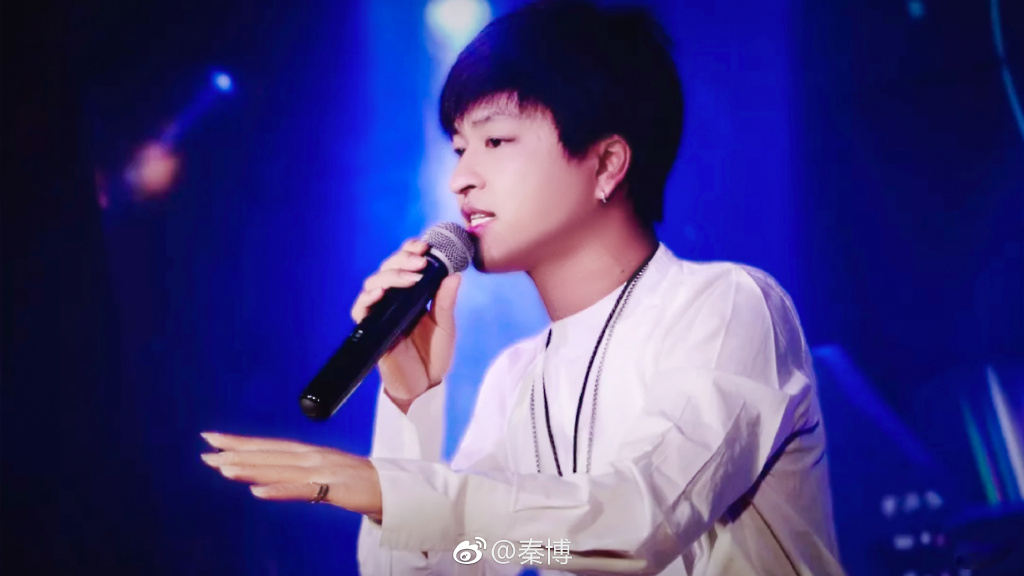 好嗨哟原唱秦博资料照片(好嗨哟原唱歌手是谁)