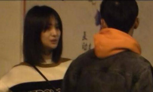 郑爽吸烟怒喷张恒(张恒多次称要打死郑爽)