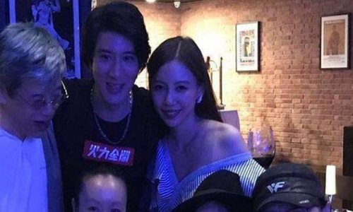 王力宏李靓蕾被曝年前将见面(王力宏和李靓蕾的恋爱经历)