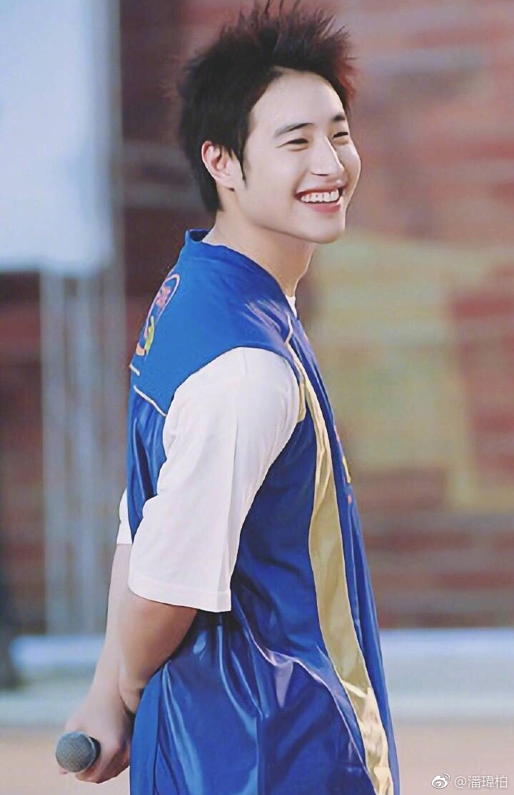 潘玮柏背小鬼事件真相(潘玮柏闹出灵异事件)