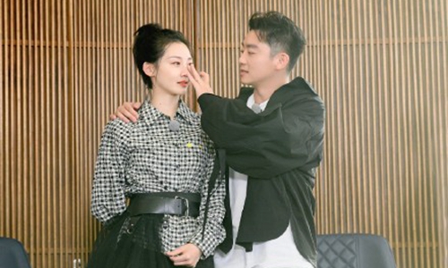 郑恺苗苗好甜自曝最大愿望生二胎(苗苗郑恺的宝宝)