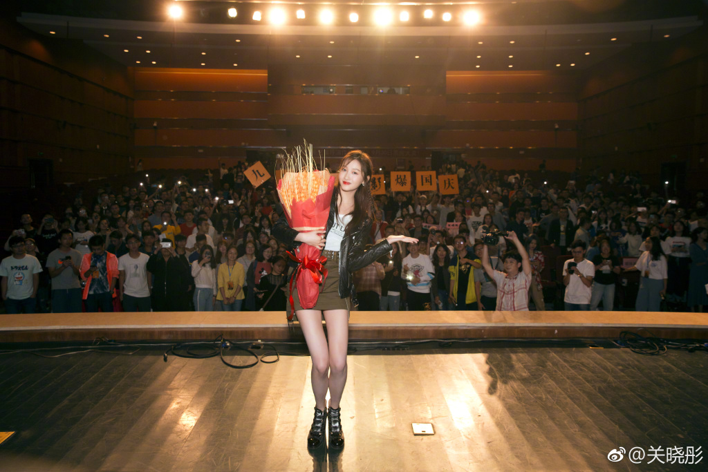 关晓彤身材比例很奇怪(关晓彤是什么型身材) 关晓彤身材比例很奇怪(关晓彤是什么型身材)