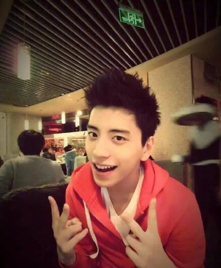 王大陆开嘴角了吗(王大陆之前小嘴的照片)