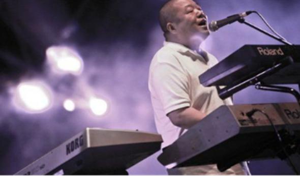 斯琴格日乐年轻时的照片(斯琴格日乐小时候)