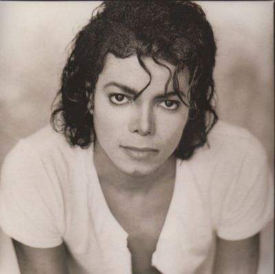 杰克逊跳舞时鼻子掉的场面图(杰克逊鼻子掉了长什么样子)