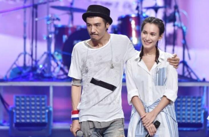 卢靖姗怎么喜欢韩庚(韩庚喜欢卢靖姗什么)