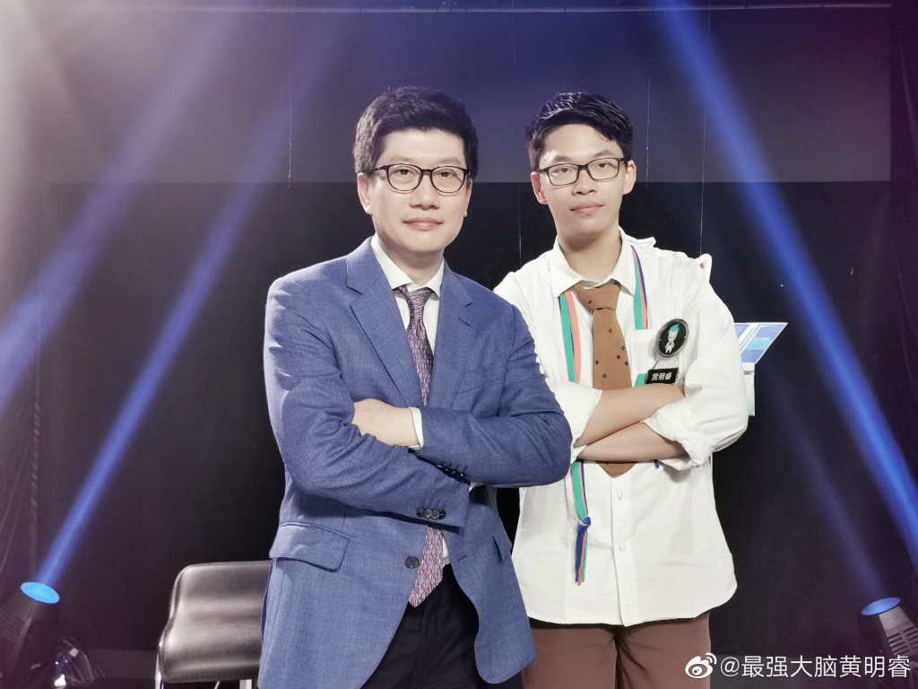 黄明睿在深圳中学成绩怎么样(最强大脑深圳中学黄明睿简历)
