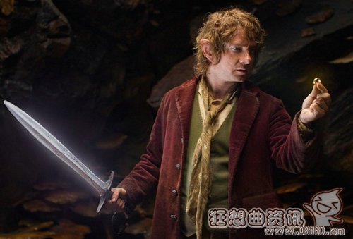 杰克逊跳舞时鼻子掉的场面图(杰克逊鼻子掉了长什么样子)