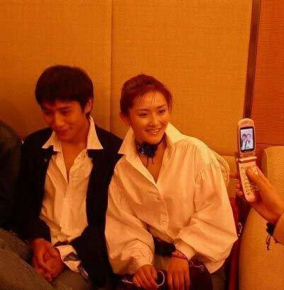 谢娜卸妆后素颜照曝光(谢娜素颜照最近)