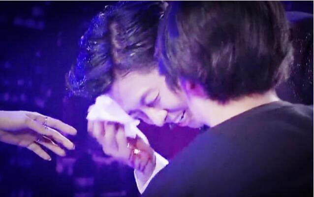 王蓉精神病是怎么得上的(王蓉为什么变神经病) 王蓉精神病是怎么得上的(王蓉为什么变神经病)