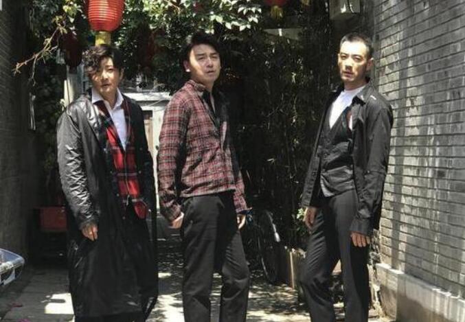 雷佳音黄袜子什么梗(雷佳音先生是什么梗)