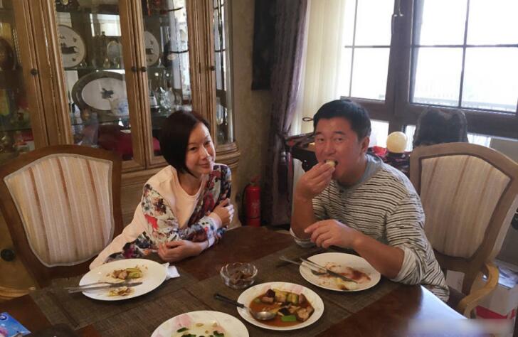 满文军现在还有钱吗(满文军当年怎么了)