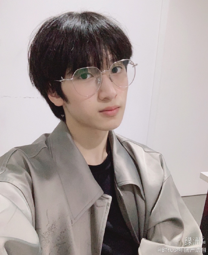 严浩翔为什么叫展逸文、严好香、展小啦、财(为什么严浩翔又叫展逸文) 严浩翔为什么叫展逸文、严好香、展小啦、财(为什么严浩翔又叫展逸文)