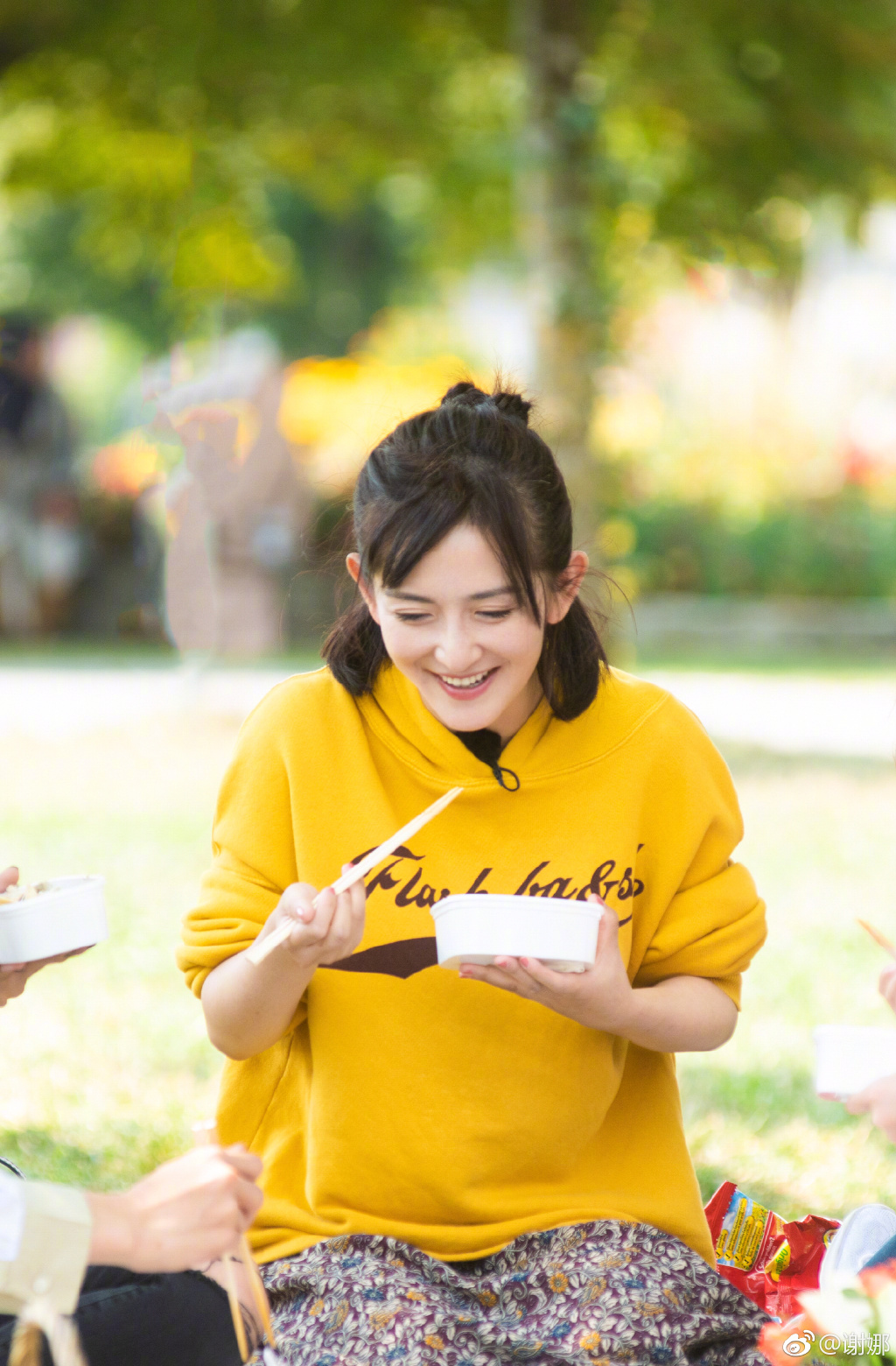 谢娜下巴向前翘面相好吗(下巴往前翘面相好不好)